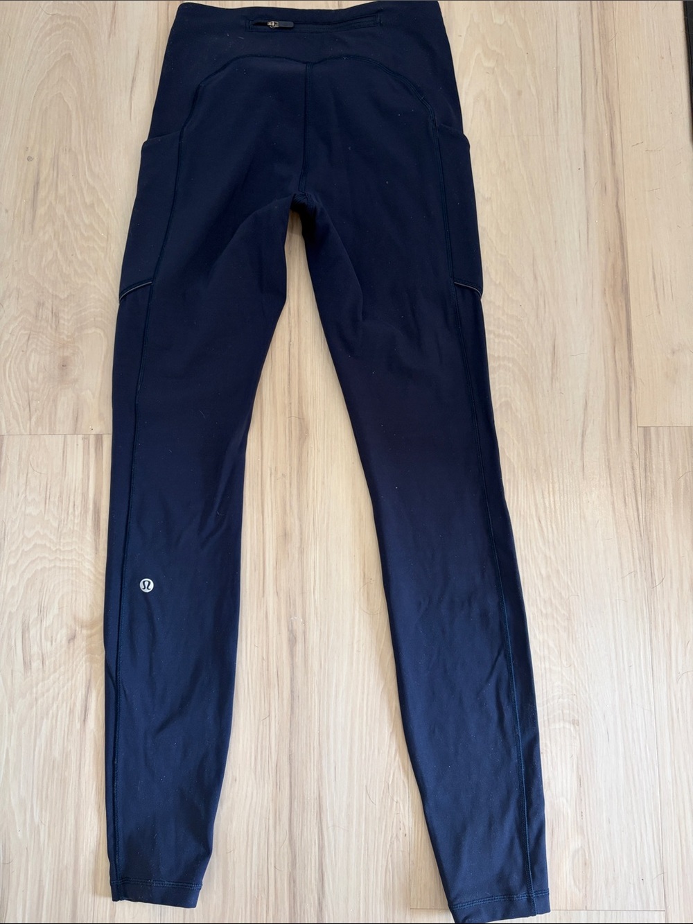 lululemon athletic women leggings with side pockets